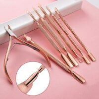 Stainless Steel Dual-ended Cuticle Pusher and Dead Skin Remover - Image 2